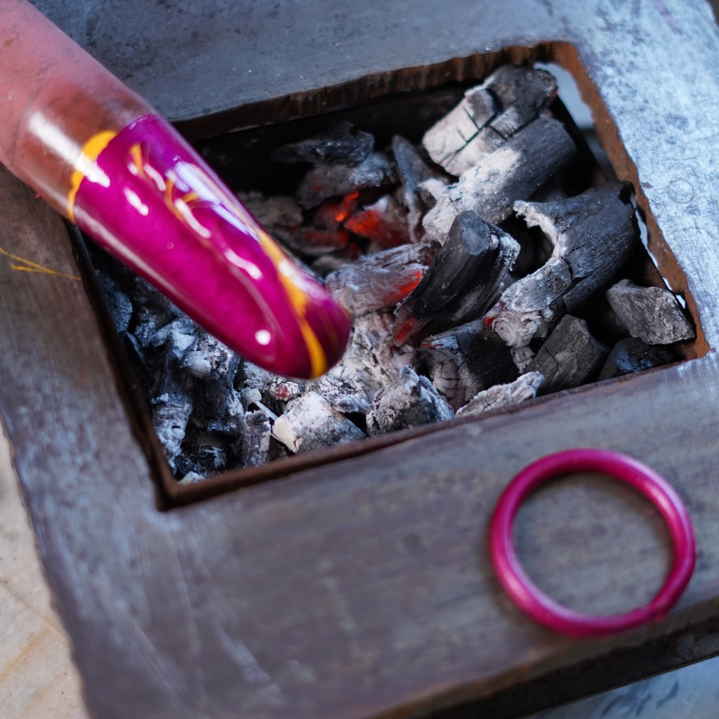 Lac Bangle Making Experience in Ajmer 